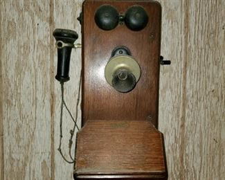 Oak Telephone