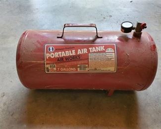 7 Gallon Midwest Portable Air Tank - less hose