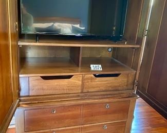 Lot 1517 $900.00.
