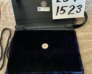 Lot 1523 $15.00