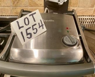 Lot 1554 $45.00 Breville Panini Grill #TG425XL W/Instruction booklet, Excellent Condition, with Grill Cleaner Tool, drip tray in Brushed Stainless Steel.