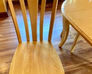 Lot 1566 $375.00 Bassett Round Table w/ 4 Cabriole Legs Kitchen Table and Matching Chairs plus One 12" Leaf (shown in either Maple or Birch. The next lot is a match for this table. Very Attractive piece. Table: 48" Diameter + 12" Leaf, Chairs: 40" H x 18" D x 19" W Seat and 17.5" H Orig. Pd over $1400.00,