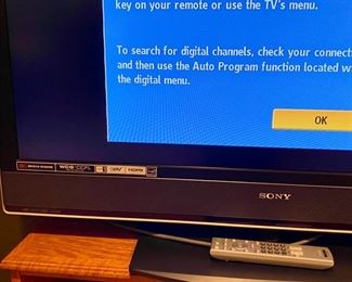 Lot 1569 Asking $100 Sony Bravia Model KDL-46V2500 46" LCD TV
