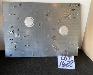 Lot 1688 $20.00 Umbra Nickel Bulletin Board Retails for $40.49 at TARGET
