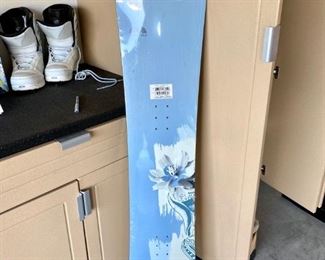 Lot 1691 $90.00 Morrow Boot Snow Board