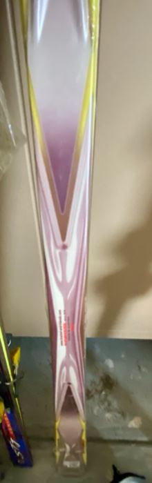Lot 1715 $100.00 Brand New pair of Ski's still in plastic.