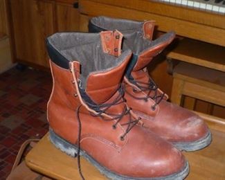 RED WING  BOOTS   SIZE  14