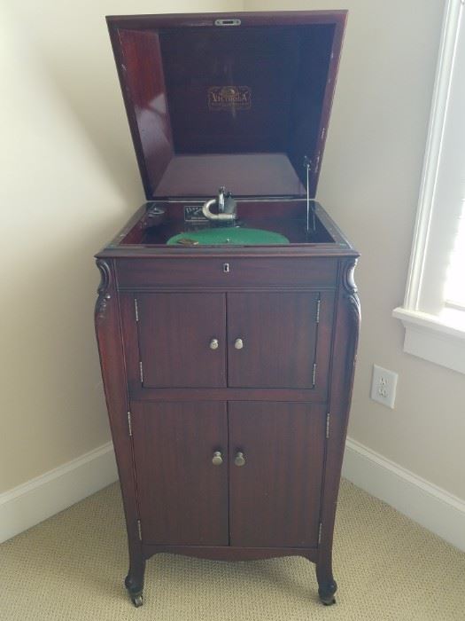 Was $850...Now $425 / Antique 1913 Victor Victrola upright Talking Machine  Phonograph Record Player. Not sure if working, but does have extra needles and in great condition. 45"H x 21.5"W x 22.25"D