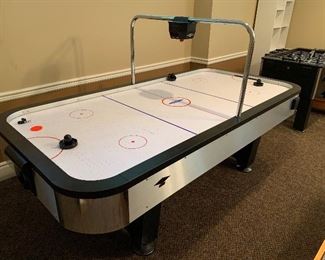 Classic sport 788 Full size air hockey table 