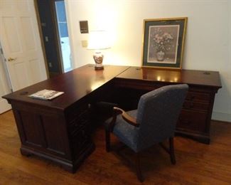 Executive Desk (comes apart)