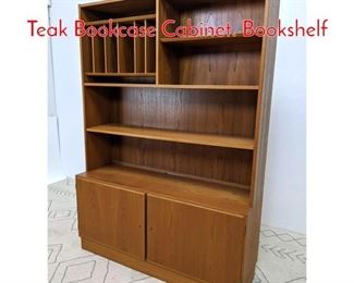 Lot 1337 HUNDEVAD Danish Modern Teak Bookcase Cabinet. Bookshelf