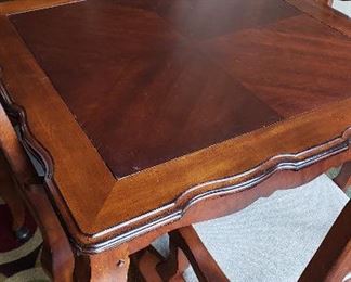 kitchen table, chairs, rug