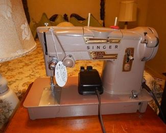 Vintage Singer 328K, Made in Great Britian, works great, button hole attachment and original cams