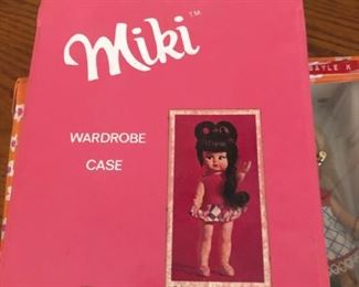 CINDERIDDLE MIKI WITH CASE