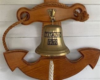 Repro Titanic Bell