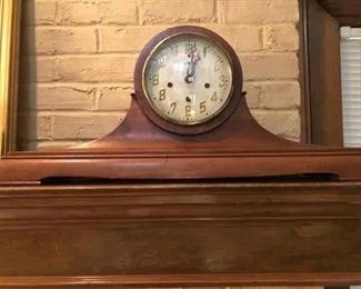 Beautiful Wood Mantel Clock