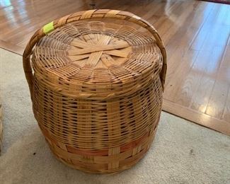 #49	Hand-made Woven Basket w/top & Handle 11x13	 $75.00 
