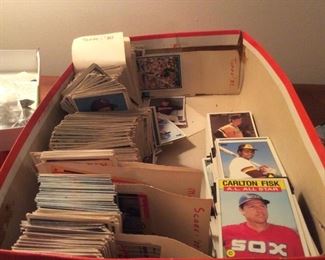 1980's Baseball Cards Many Hall of fame Players 