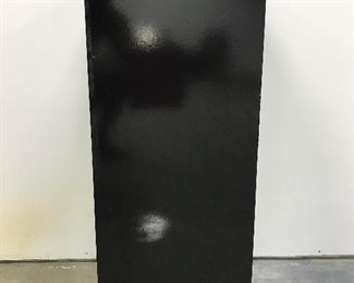 Black Toned Lacquered Pedestal Display Stand