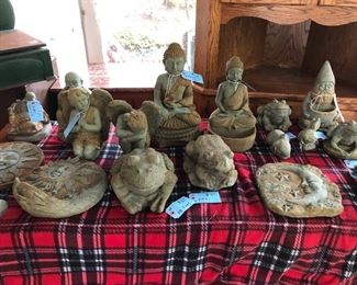 Outdoor garden statues