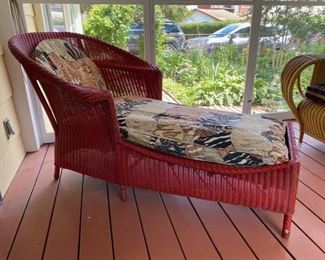1920’s/1930’s Bar Harbor style wicker chaise lounger