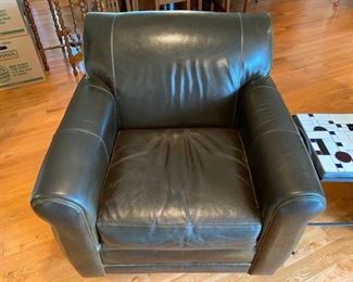 Bauhaus leather club chair
