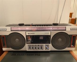 Vintage Sony FM/AM Stereo Cassette-Corder with Super Woofer 