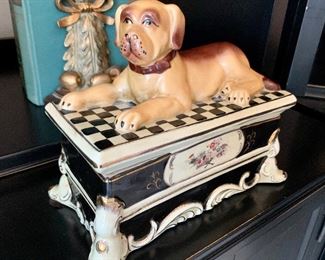 $60-Shubert Design decor. Ceramic dog on chest that opens.