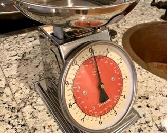$12 - Taylor Food Scale