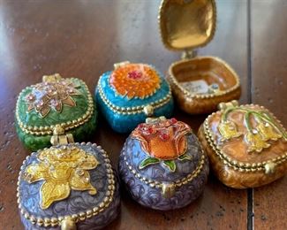 $8 Each - Trinket Boxes - 1” x 1”