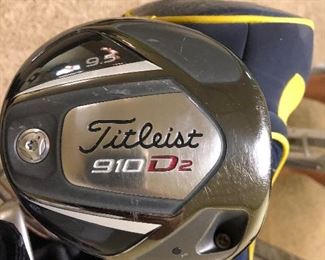 TITLEIST 910 D2 WOOD AND BAG
ALSO LADIES COBRA IRONS