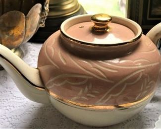 Vintage English Sadler teapot