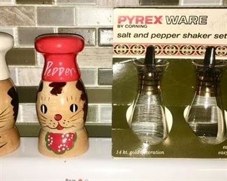 Mid-Century salt & pepper shakers