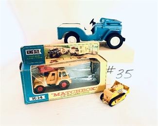 Lot of tonka and matchbox toys
 2 to 6 inches long lot price $47