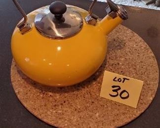 Lot #30 - $20 Quartz hot plate & Chantal tea kettle 
