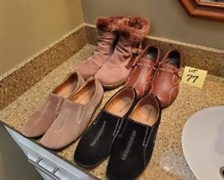 Lot #77 - $20 Size 9.5 Shoes (4 pairs) Naturalizers, Clarks, Baretraps Boots Gently used