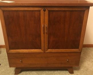 Lane Upright Storage Chest with Key Lock