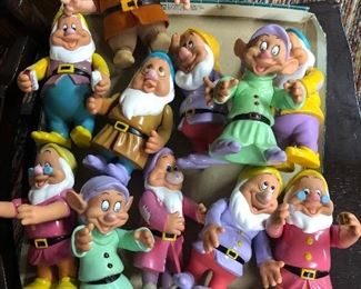 7 Dwarves Figures