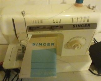 Singer sewing machine - 2502