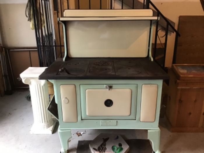 Antique Wood Burning Stove - Cast Iron Top . Great condition.