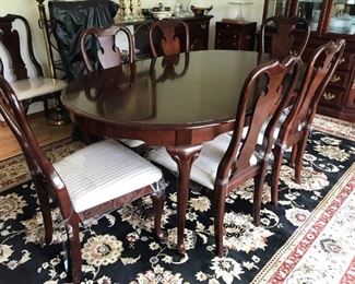 Sumter Cabinet Co. Dining Table w/8 Chairs
