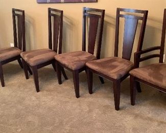 Broyhill Contemporary Dark Hardwood dining table w/ 6 Chairs Table: 29.75x42x60-78 Chair: 41x22x22 seat: 17.5in HxWxD