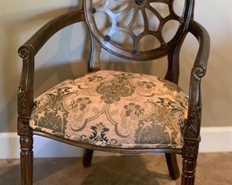 Single Web Back Accent Chair	38x24x26in	HxWxD
