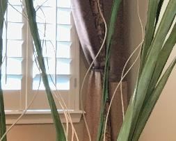 2pc Contemporary vase w/ Branches Decor Vase: 12x8x3in HxWxD