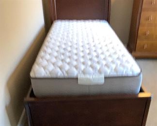 Twin Simmons Mattress with Ashely Furniture Deep Brown Frame #2	49x41x84	HxWxD