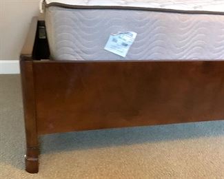 Twin Simmons Mattress with Ashely Furniture Deep Brown Frame #2	49x41x84	HxWxD