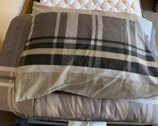 Two Flannel Design Bedding #2		