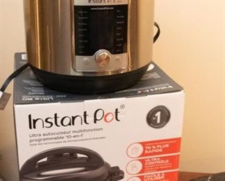 Instant Pot 8qt, used twice  $40