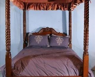 056a Twisted post mahogany Empire canopy bed with acanthus carving, 94 in. T, 56 in. W, 74 in. L.