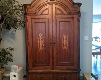 Cherry With Mahogany Inlay Entertainment Center